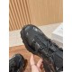 MM6 slippers