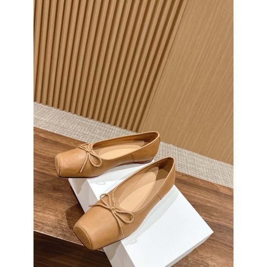 The row sandals