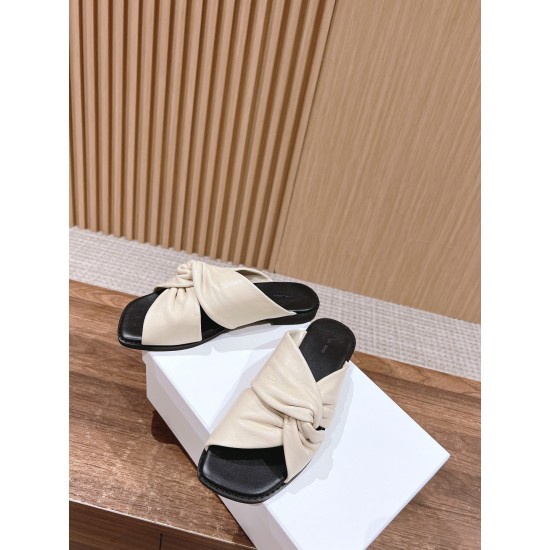 The row slippers