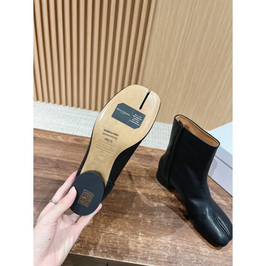 MM6 boots