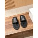 MM6 slippers