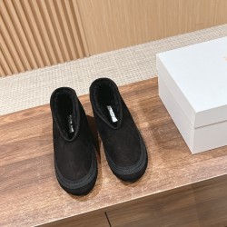 The row boots
