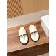 MM6 slippers
