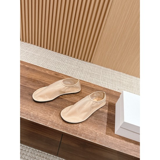 The row loafers The row loafers