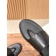 MM6 slippers