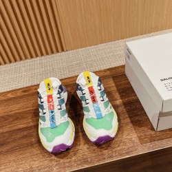 MM6 slippers