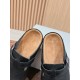 MM6 slippers