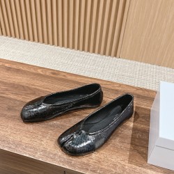 MM6 sneakers