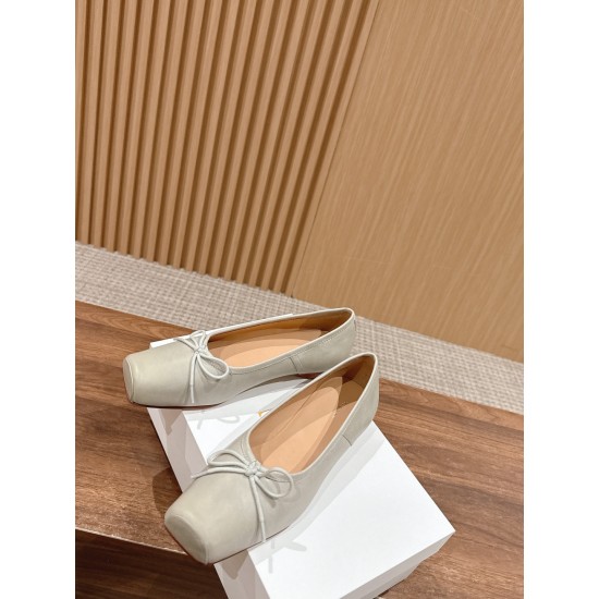 The row sandals