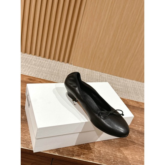 The row sandals