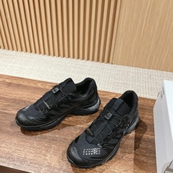 MM6 slippers
