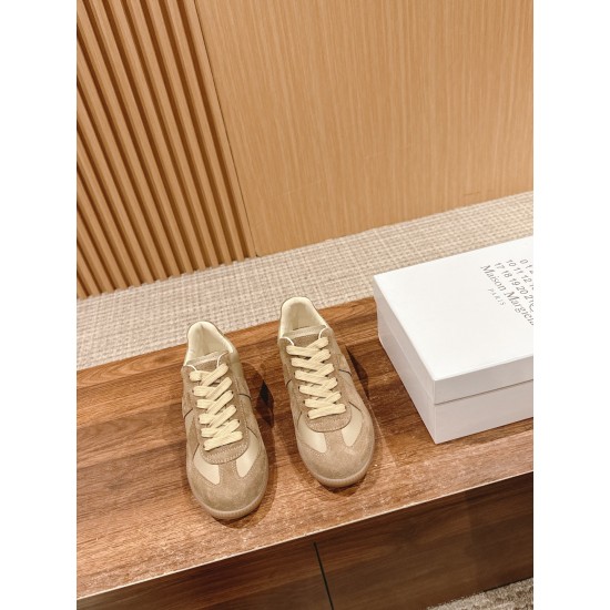 MM6 sandals