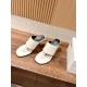 MM6 slippers