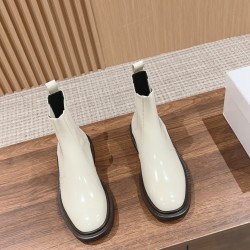 The row boots