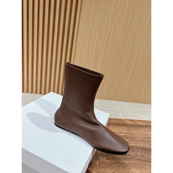 The row boots