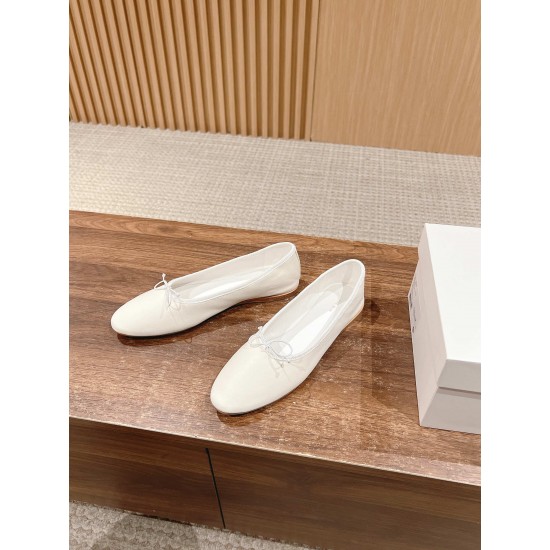 The row sandals