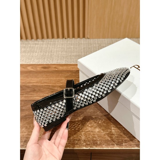 The row sandals