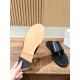 MM6 slippers