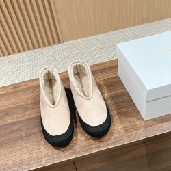 The row boots