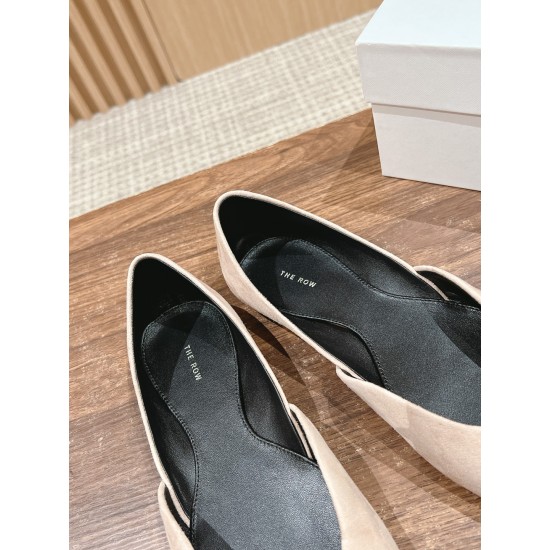 MM6 sandals