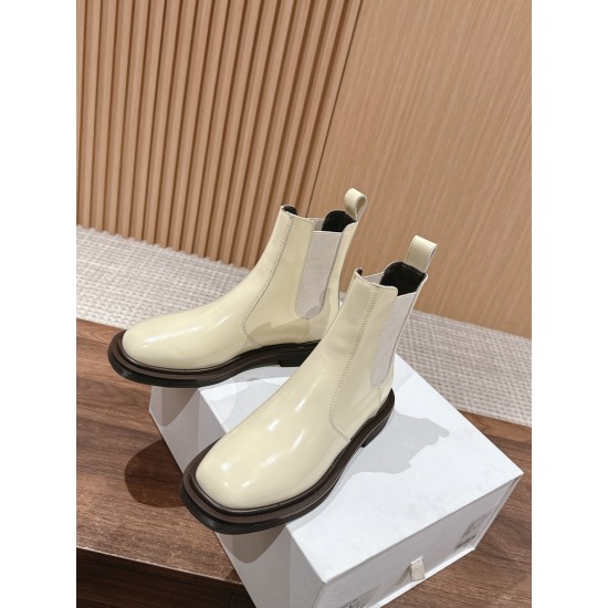 The row boots