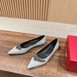 RV high heels