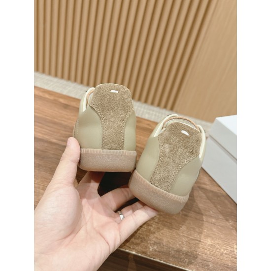 MM6 sandals