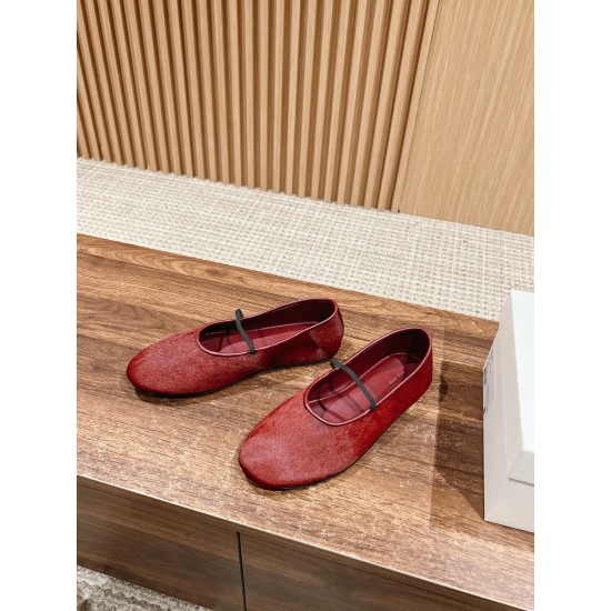 The row sandals