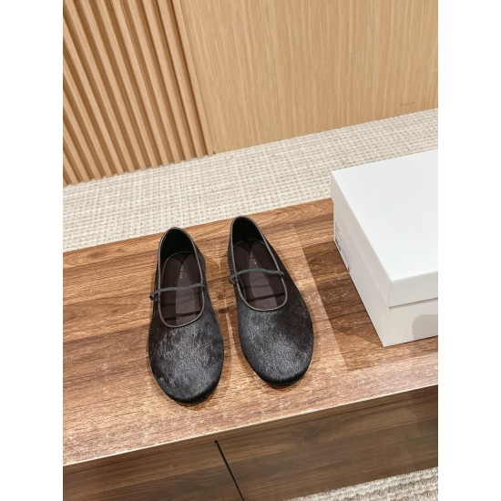 The row sandals