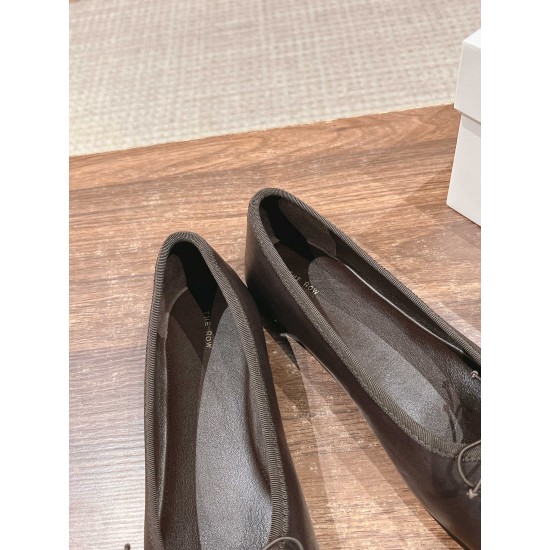 The row sandals