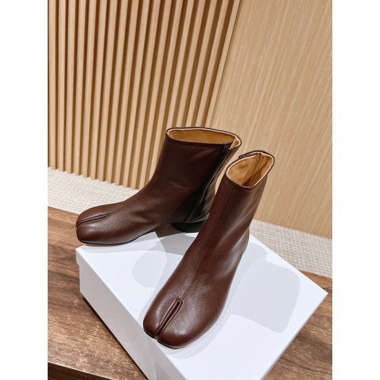 MM6 boots