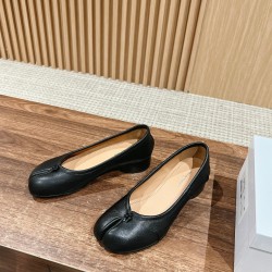 MM6 sneakers