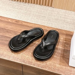 The row slippers