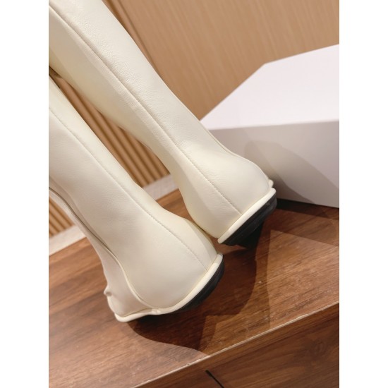 The row boots