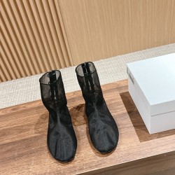 MM6 boots