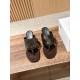 MM6 slippers
