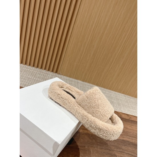 The row slippers