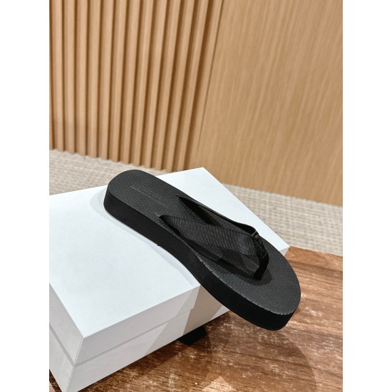 The row slippers