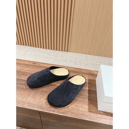 The row slippers