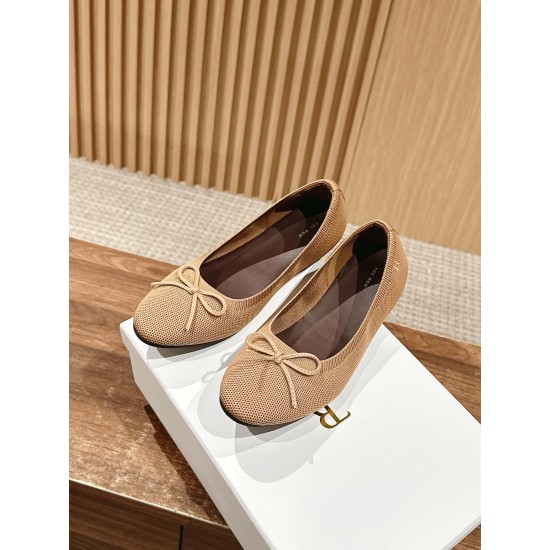 The row sandals