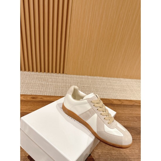 MM6 sandals