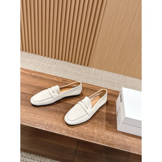 The row loafers The row loafers