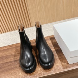 The row boots