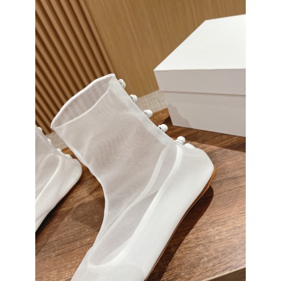 MM6 boots