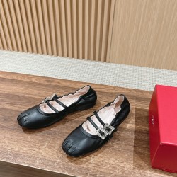 RV ballet shoes