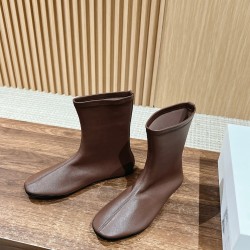 The row boots