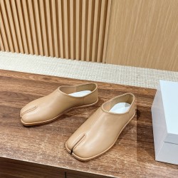 MM6 sneakers