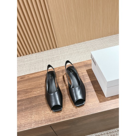 MM6 sandals