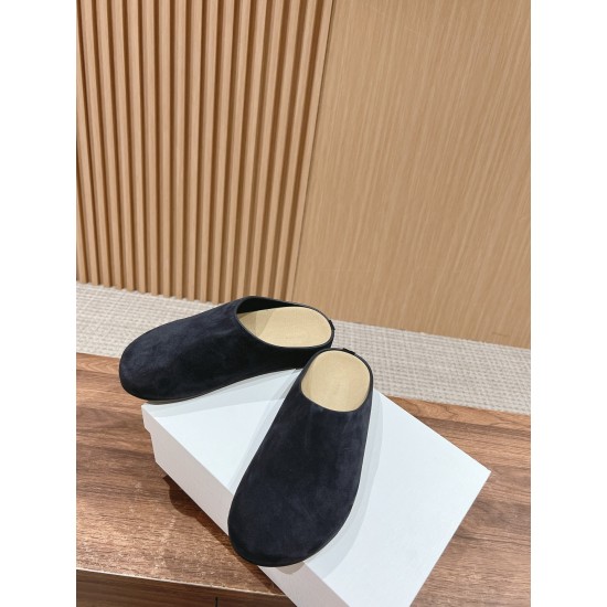 The row slippers