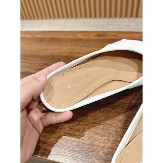 MM6 sneakers